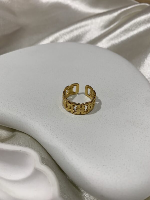 Amour Rings