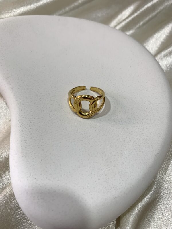 Amour Rings