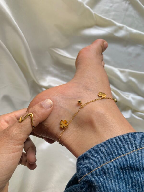 Four- Leaf Anklet (Pair)