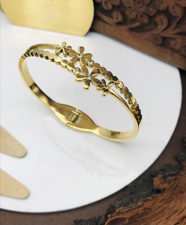 Velvet Bangle