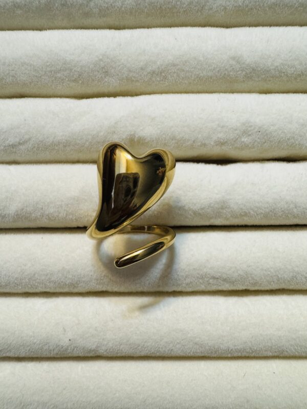 Heart Shaped Ring (Adjustable)