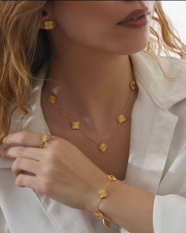 Clover Combo ( Chain + Bracelet + Eaarings + Adjustable Ring)