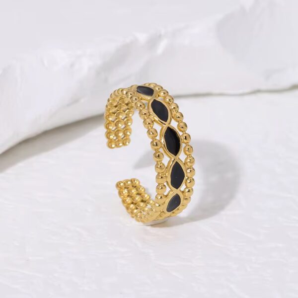Eye Ring