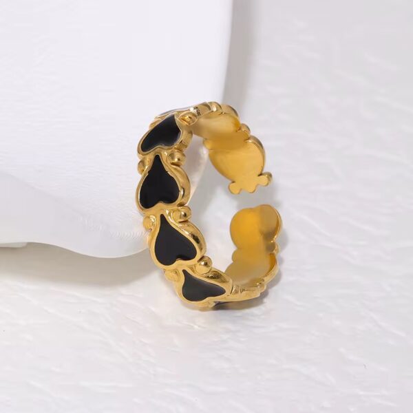 Black Teardrop Ring