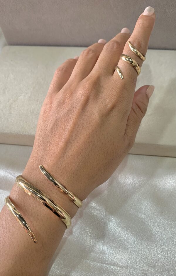 Blossom cuff Bracelet