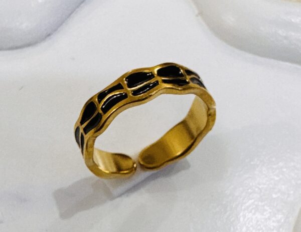 Black Grid Ring (Adjustable)