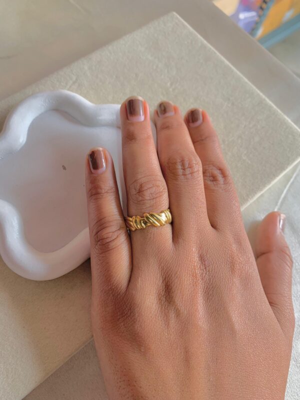 Divine Ring