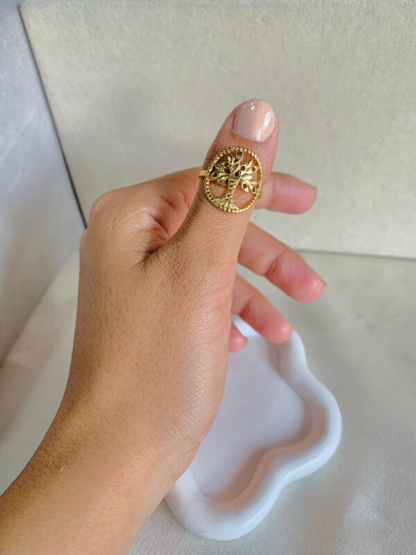 Divine Ring