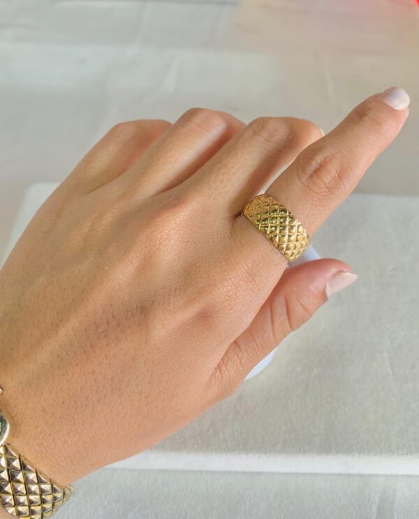 Divine Ring