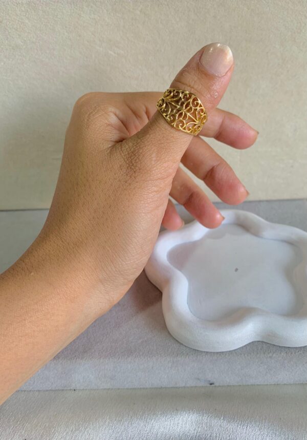 Divine Ring
