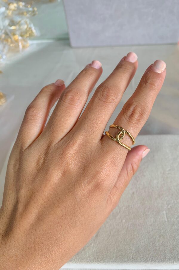 Divine Ring