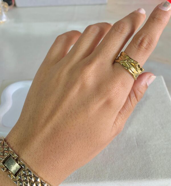 Divine Ring