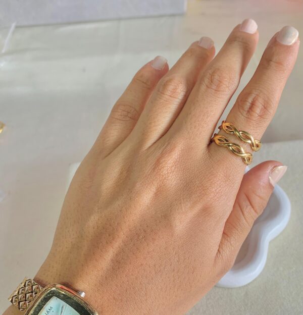 Divine Ring
