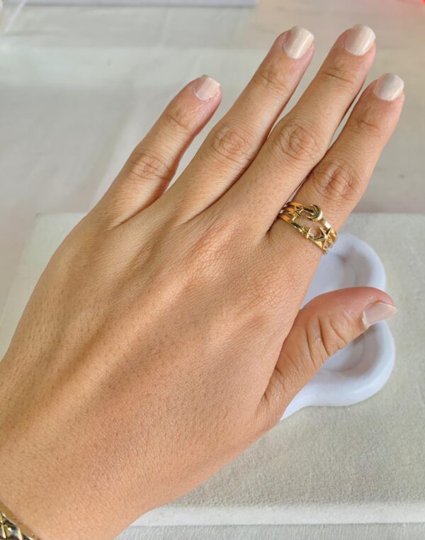 Divine Ring