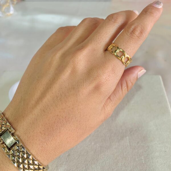 Divine Ring