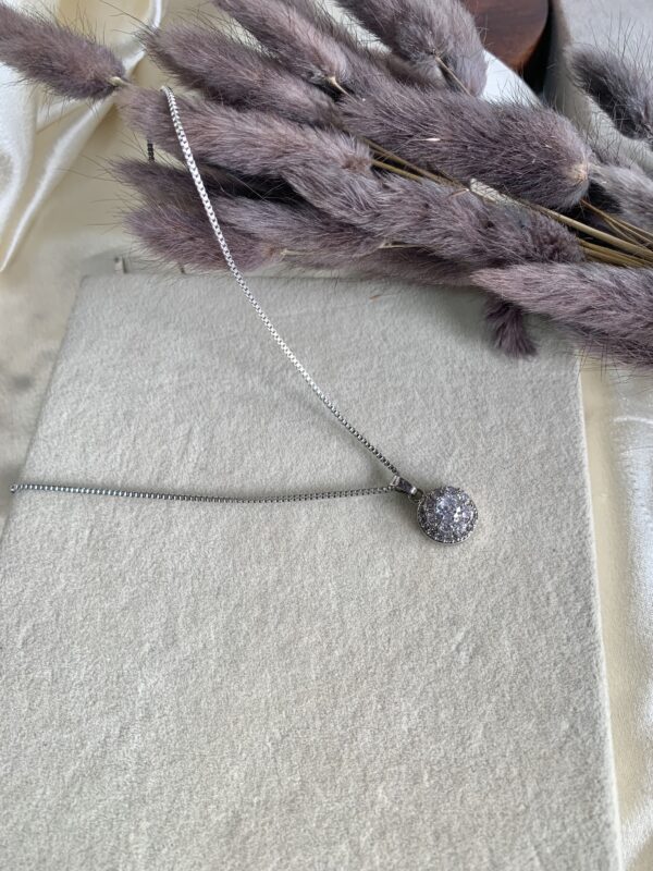 Swan chains