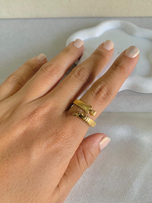 Divine Ring