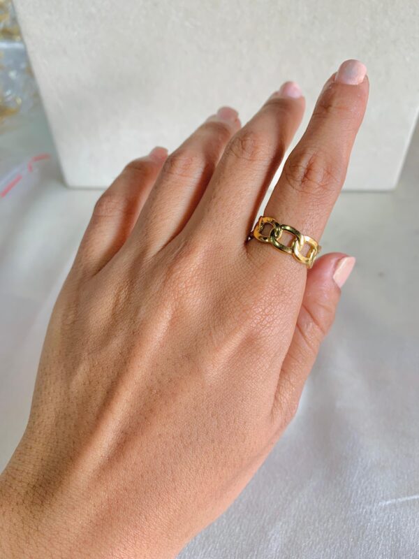 Divine Ring