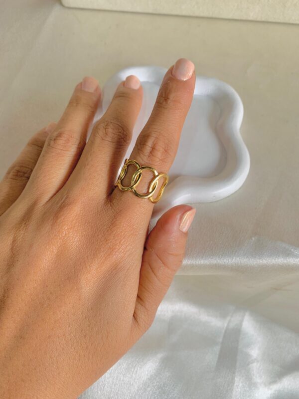 Divine Ring