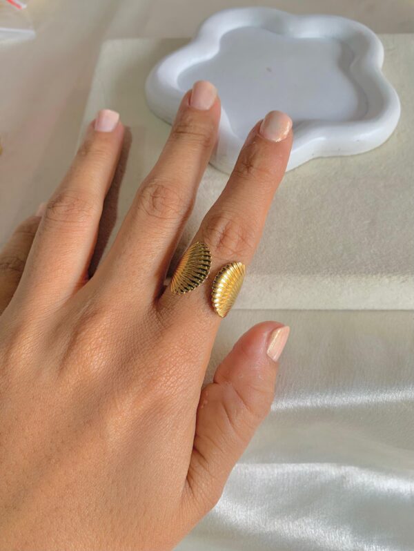 Divine Ring