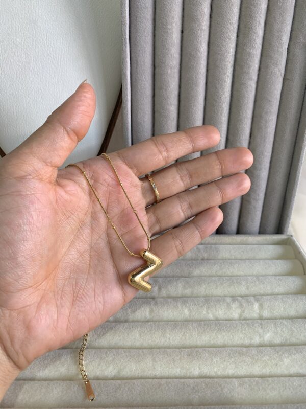 Letter chain