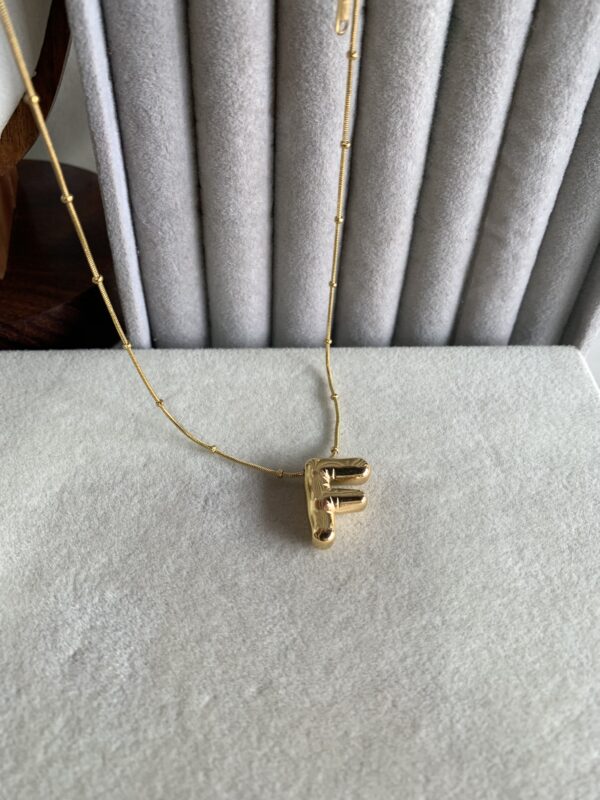 Letter chain
