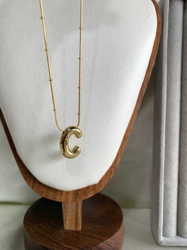 Letter chain