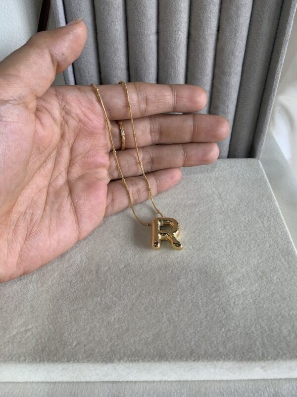 Letter chain