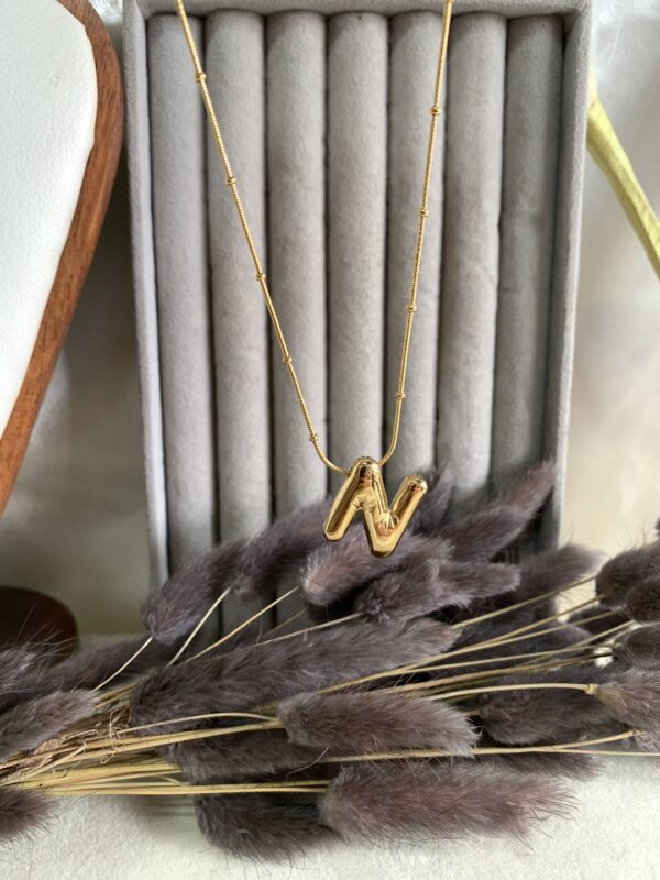 Letter chain