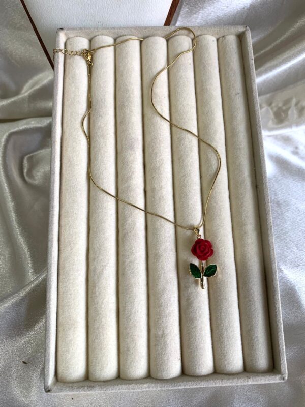Red  Rose Pendant Chain